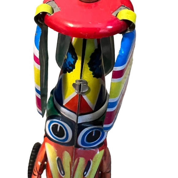 Vintage Inspired Duck on a Tricycle Metal Wind-Up Tin Toy - Picture 8 of 13